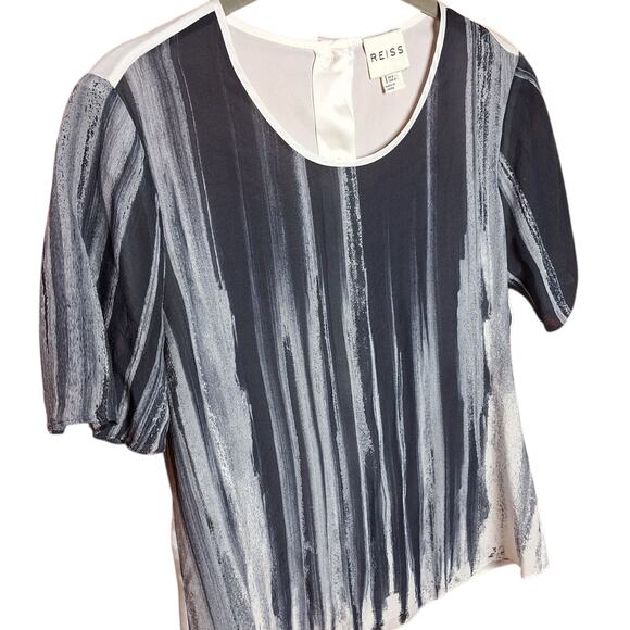 REISS Women's Chiffon Satin monocromatic artsy design button down back top - Picture 5 of 5